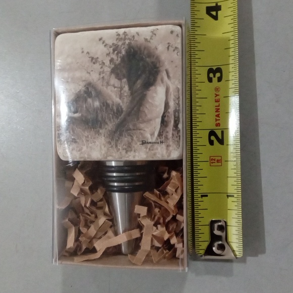 NIB Banovich marble wine bottle stopper - Picture 4 of 4